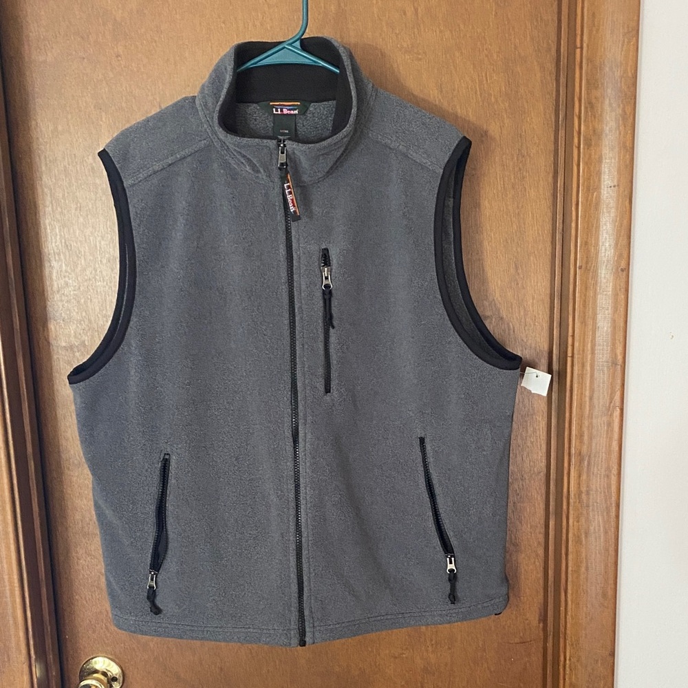 L.L. Bean Men's Gray Fleece Vest